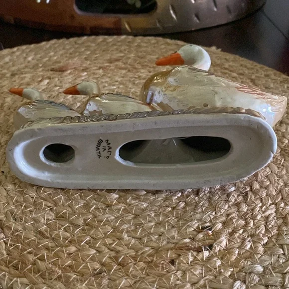 1950’s Vintage Lusterware goose & gosling trio figurine - Picture 5 of 7